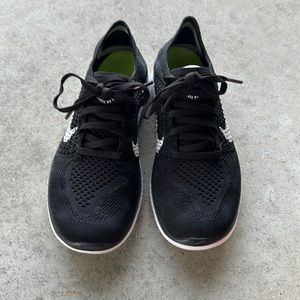 Nike women’s Free RN Flyknit
